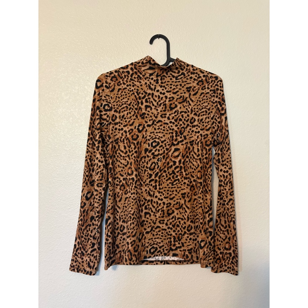 No Boundaries | Comfy Ribbed Mockneck Long Sleeve Top in Leopard Print